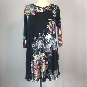 Flowy Floral Dress With Pockets